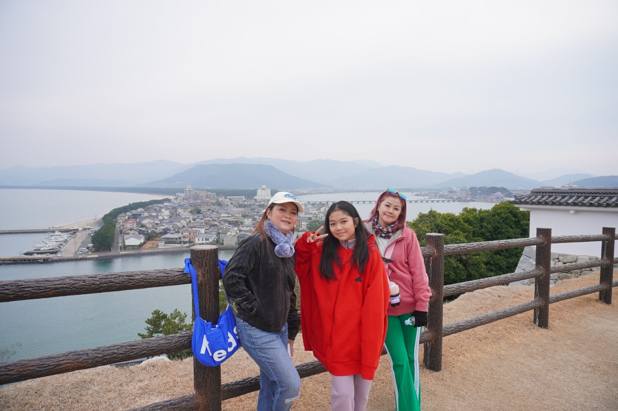 สามสาวเที่ยวคิวชู มองวิวเมืองจากที่สูง, ฟุกุโอกะ โออิตะ คุมาโมโต นากาซากิ