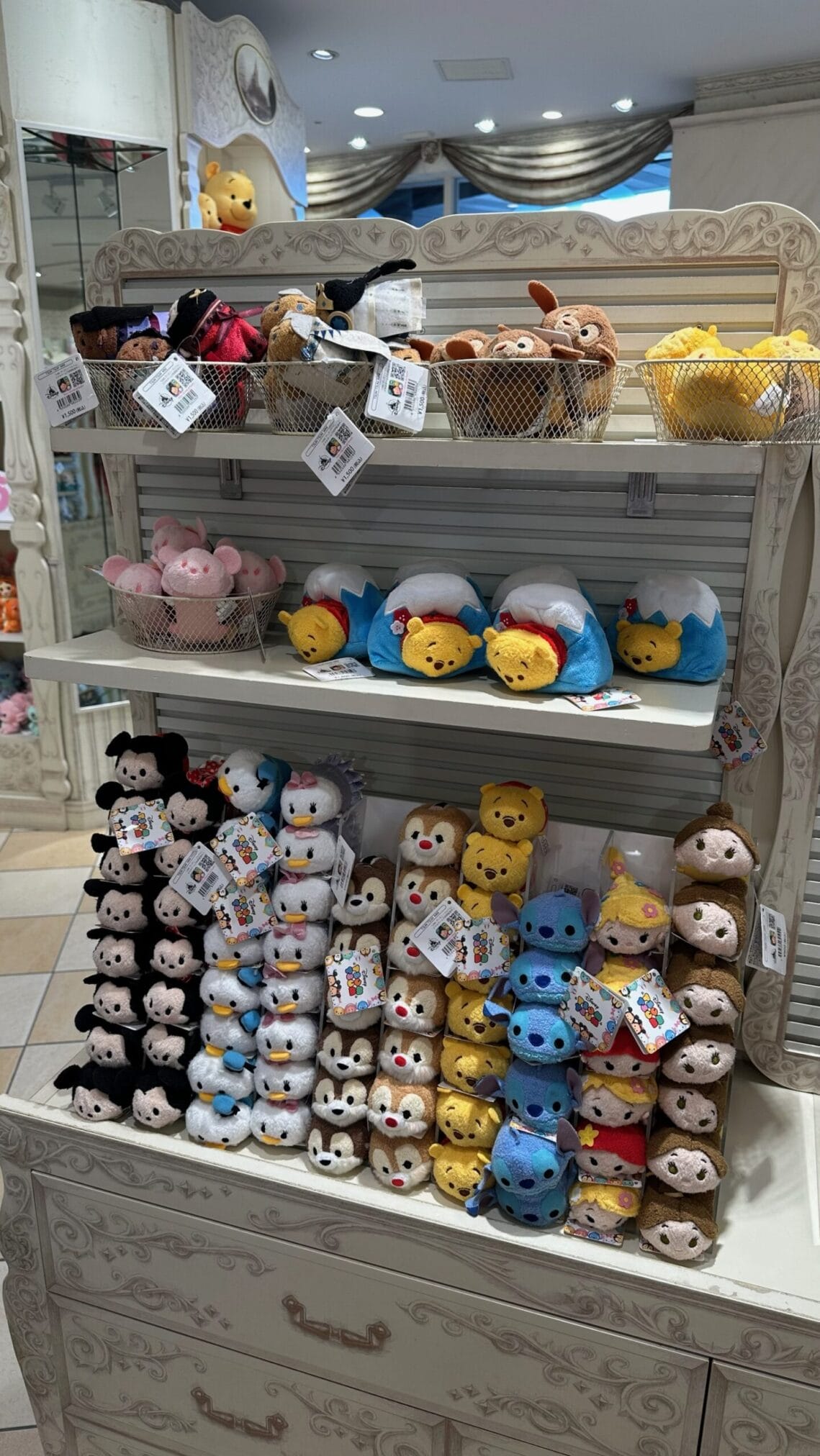 ตุ๊กตา Tsum Tsum ดิสนีย์วางขายในร้านที่ฟุกุโอกะระหว่างทริป Road Trip ภูมิภาคคิวชู